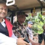 मुख्यमन्त्री सिंह मन्त्रालय सम्मा ई-रिक्सामा