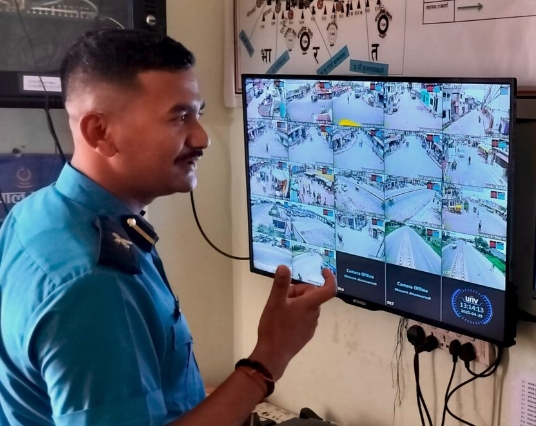 गाडी चेकजाँचको लागि ट्राफिक उपकरण